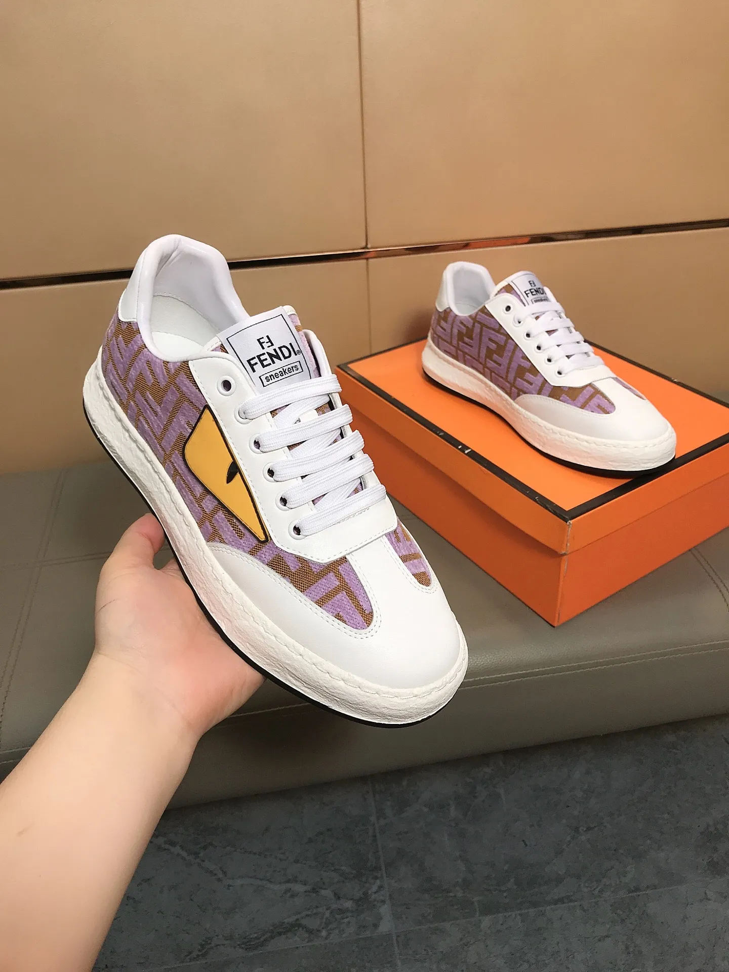 Men's Men's Shoes 230 🔆🔆👉Fendi [Fendi] Men's new low-top casual shoes are on the market🔥The shoe body is made of brand-specific printed fabric + cowhide, sheepskin foot pads, breathable and not covering the feet! Fashionable casual shoes 🙈Outsole is ultra-light, non-slip and wear-resistant👣 Standard size 38-44